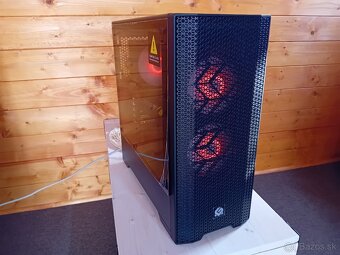 hráčske PC v cene 590e s ryzen 5 16GB a RTX 3070 8GB - 4