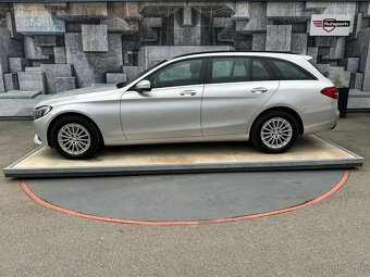 Mercedes-Benz 220 D, 125KW, BLUETEC - 4