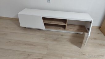 Predám TV stolík - 4