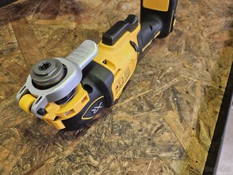 Dewalt - 4