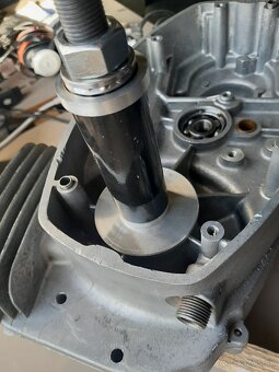 Vťahovak kľuku - 4