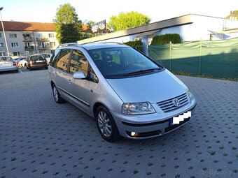 Volkswagen Sharan 2,0 TDI 103kw 7- miestne Business - 4