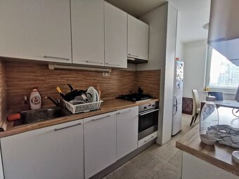 Samostatná nep. izba, začiatok Petržalky, Sustekova ulica - 4