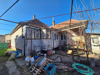 Na predaj 3 izbový rodinný dom v tichej uličke v obci Bešeňo - 4