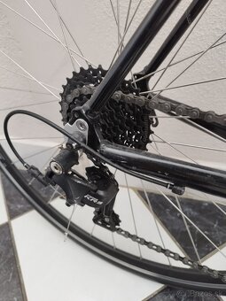 Cestný bicykel KROSS VENTO 2.0 - 4