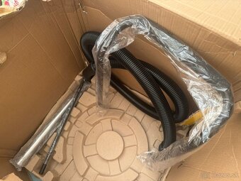 Priemyselný vysávač Stanley Wet&Dry SXVC50XTDE - 4