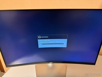 LCD Dell S3221QS 32” zakrivený UHD (4K) - 4