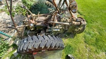 Traktor Sadař 25 - 4