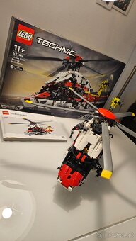 LEGO Technic 42145 Záchranný vrtuľník Airbus H175 - 4