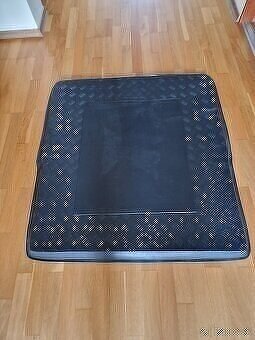 VW Passat kombi B8 - vanicka do kufra... - 4