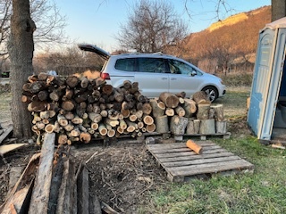 Predám agátové koly - 4