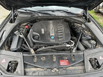 Rozpredam BMW f10 f11 3.0d xdrive 190kw mpaket - 4