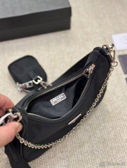PRADA RE EDITION 2005 bag - 4