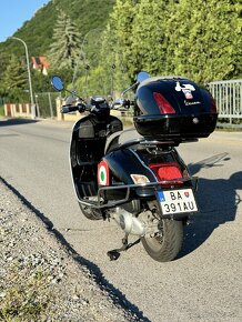 vespa 300GTV Monte napoleone - 4