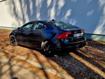 Volvo S60 Drive - 4