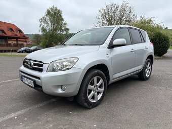 TOYOTA RAV4 2.2 D4-D 4x4 - 4