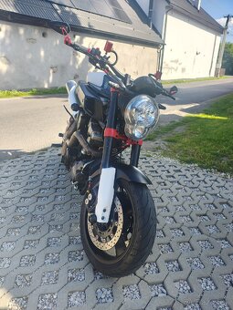 Yamaha MT-01 - 4