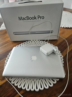 MacBook Pro - 4