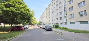 SLNEČNÝ 3i BYT, 3 X SAMOST. IZBA, LOGGIA,Gessayova ulica, BA - 4