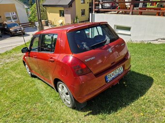 Suzuki Swift 1.3 GC ABS - 4