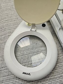 Predám polohovateľnú lampu Holex s lupou - 4