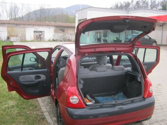 Renault clio 1,2i - 4