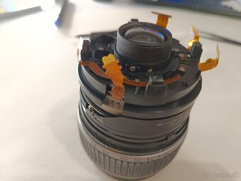 Zháňam Canon EF/S objektivy na diely - 4