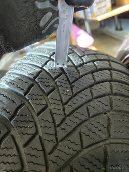 Bridgestone 205/60/R16 - 4