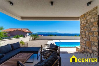 NA PREDAJ kamenná vila /400 m² / s výhľadom na more, ostrov  - 4