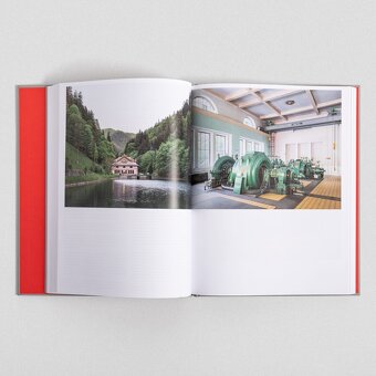 TOP Kniha / Elektrárne / Čierne diery - 4