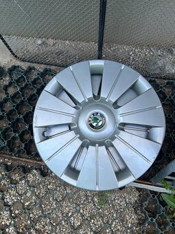 Kolesa R14 5x100 s puklicami - 4