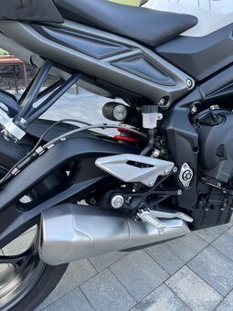 05/2023 Triumph Street Triple 765 R/RS - 4
