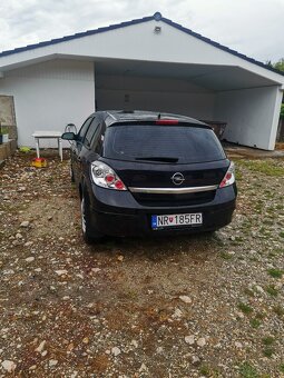 Predám Opel Astra H 1,4 16V - 4