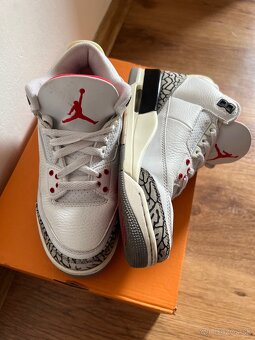 Nike Air Jordan 3 Retro White Cement - 4