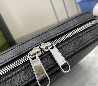 GUCCI GG SUPREME BAG/POUCH - 4