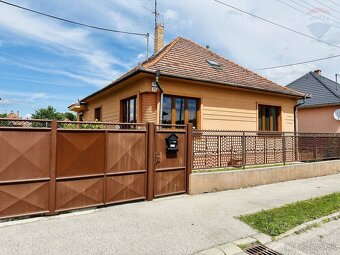 NA PREDAJ: RODINNÝ DOM, DUNAJSKÁ STREDA - UL. SV. JURAJA - 4