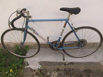 Predám starý bicykel Favorit. č.1 - 4
