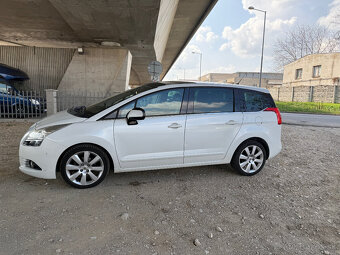 Peugeot 5008 1.6 HDi FAP Exclusive BVMP6 Automat 7-miestne - 4