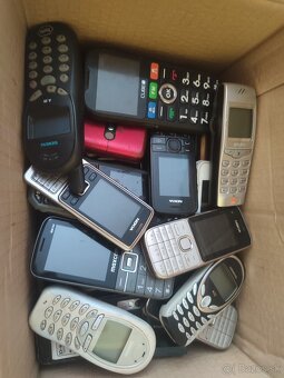 Predám mobily ná náhradné diely - 4