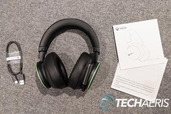 XBOX SERIES S + Xbox wireless headset - 4