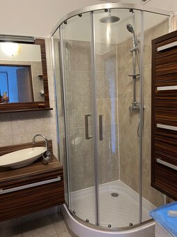 Prenajmem 1 izbový byt v PB - 4