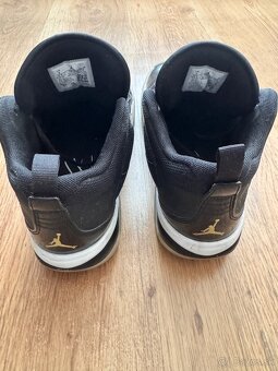 Tenisky Nike Jordan, velkost 42,5 - 4
