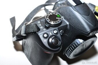 Nikon D3100 + příslušenství - 4