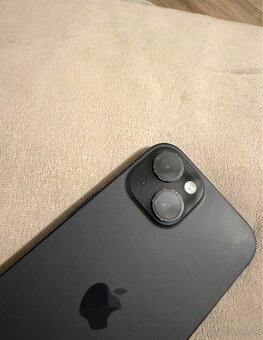 Iphone 15 - 4