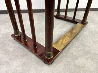 Menší secesný stolík - 4