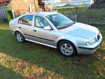 Škoda Octavia 1 1.8 benzín - 4