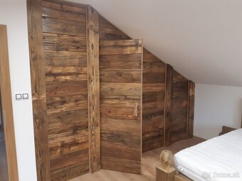 Stavaný šatník - 4