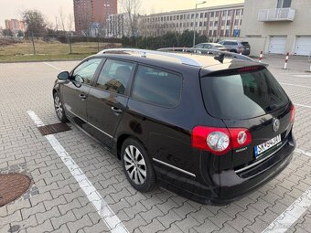 Volkswagen Passat Variant 1,6 TDI R-LINE - 4