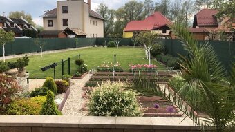 Predaj-Rodinný dom 9 izbový s pozemkom 1130m2 - Vlkanová - 4