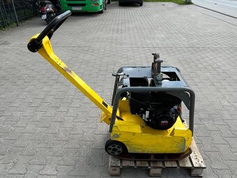 Reverzna vibracna doska Wacker Neuson BPU 2540A Honda - 4